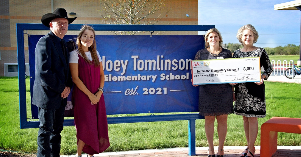 SA YES Awards $8,000 to Tomlinson Elementary School STEM Lab